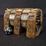 Ein modularer Counter in Holzoptik, handbemalt von manaforge.art